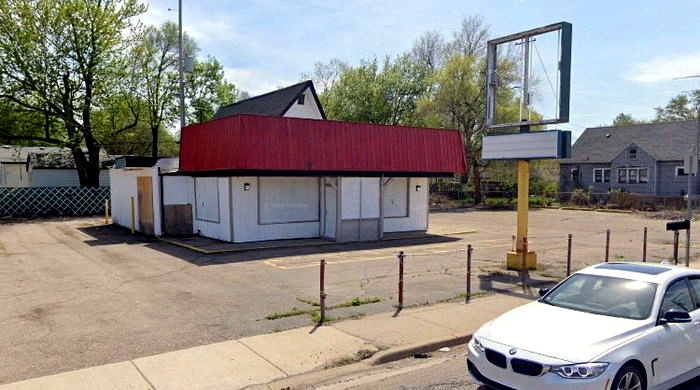 Arthur Treachers Fish & Chips - Flint - 3836 Davison Rd (newer photo)